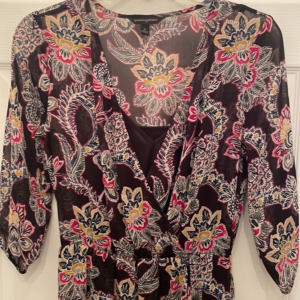 Floral 3/4 length Sleeves Banana Republic Dress - Picture 2 of 7